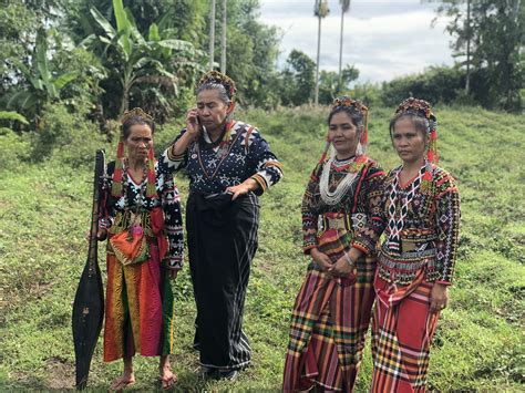 kasuotan ng mga t'boli|T boli .